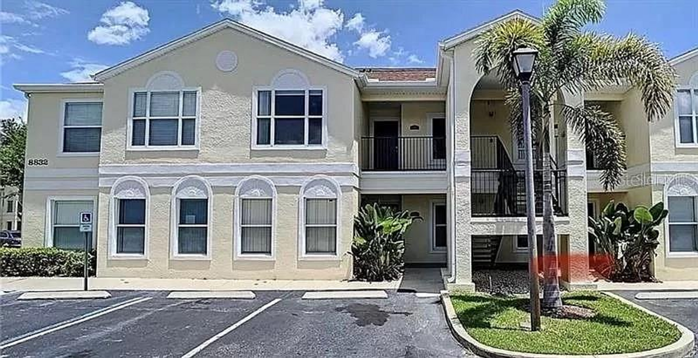 8834 Grand Palms Cir in Kissimmee, FL - Building Photo