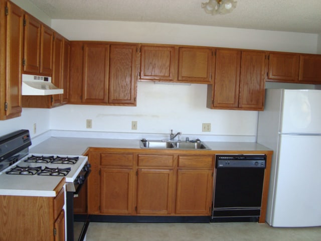 1542 Lucy Dr in Dubuque, IA - Foto de edificio - Building Photo