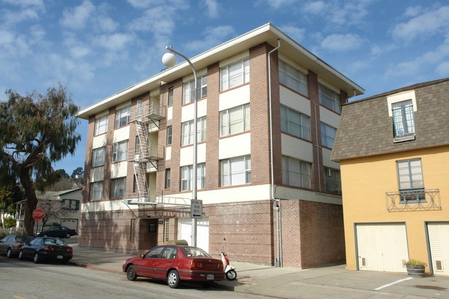 935 Solano Ave in Albany, CA - Building Photo - Building Photo