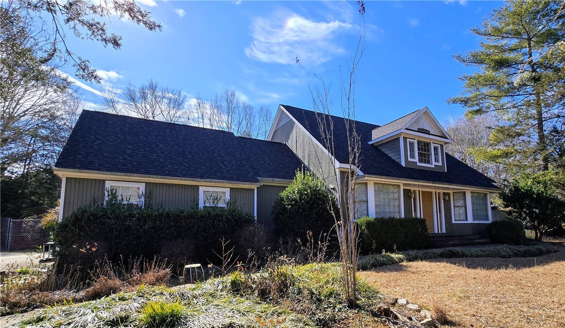 104 Ashley Rd in Clemson, SC - Building Photo