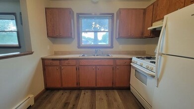 802 Garfield St W in Anoka, MN - Building Photo - Building Photo