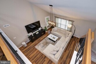 256 Everly Ct in Mount Laurel, NJ - Building Photo - Building Photo