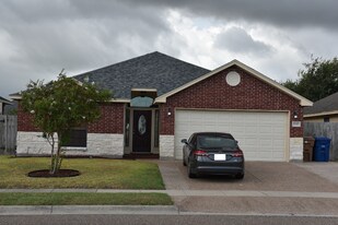 6145 Ortiz Dr in Corpus Christi, TX - Building Photo