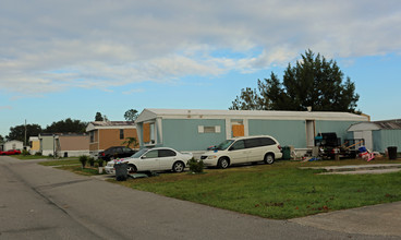 Brightwood Manor Mobile Home in Apopka, FL - Building Photo - Building Photo