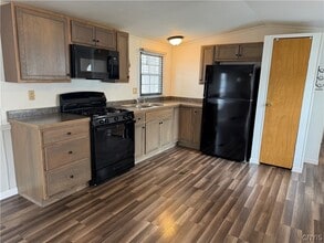 15 Oswego St in Hannibal, NY - Building Photo - Building Photo