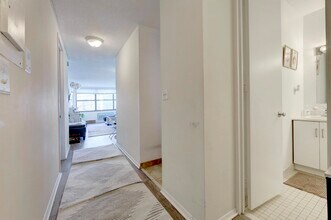 7002 BLVD E in Guttenberg, NJ - Building Photo - Building Photo