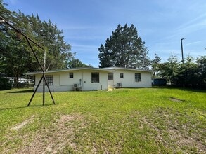 1332 Brickyard Rd in Chipley, FL - Building Photo - Building Photo
