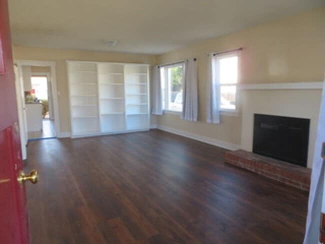 610 E Cypress St in Santa Maria, CA - Building Photo - Building Photo
