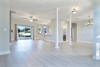 2560 Tall Maple Loop in Ocoee, FL - Building Photo - Building Photo