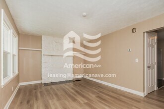 142 S Delmar Ave in Dayton, OH - Foto de edificio - Building Photo