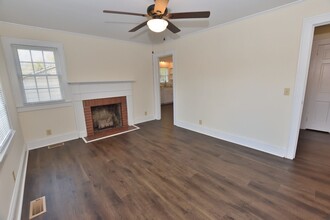 615 S Pine St in Spring Hope, NC - Building Photo - Building Photo