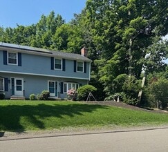 105 Walnut St in Canton, MA - Building Photo - Building Photo