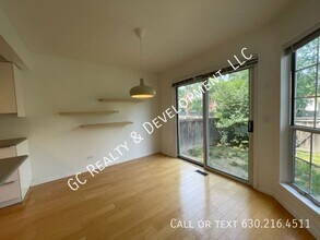 730 Sturnbridge Ln in Schaumburg, IL - Building Photo - Building Photo