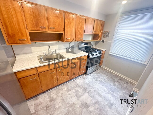 5335 Cottage St in Philadelphia, PA - Building Photo - Building Photo