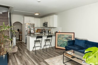 1230 Mercy St in Philadelphia, PA - Building Photo - Building Photo