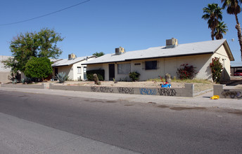 Cheryl Manor in Phoenix, AZ - Building Photo - Building Photo