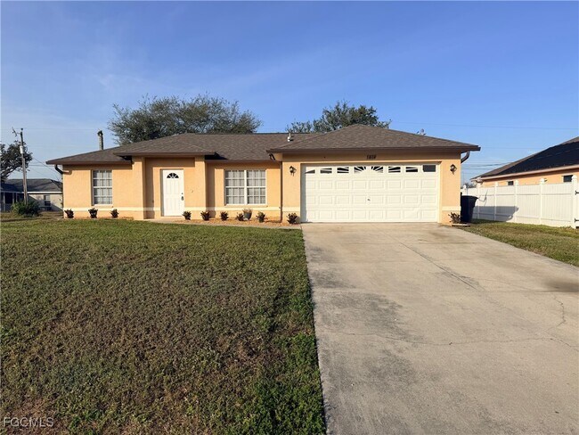 1414 NE 17th Ave in Cape Coral, FL - Building Photo - Building Photo