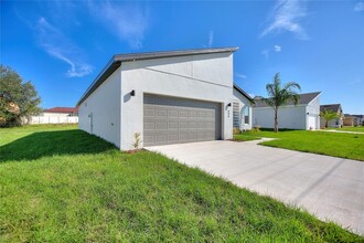 649 James Ct in Kissimmee, FL - Foto de edificio - Building Photo