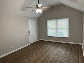 3208 Tabby Dr in Clarksville, TN - Building Photo - Building Photo