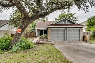 8738 Birmingham Dr in Austin, TX - Building Photo