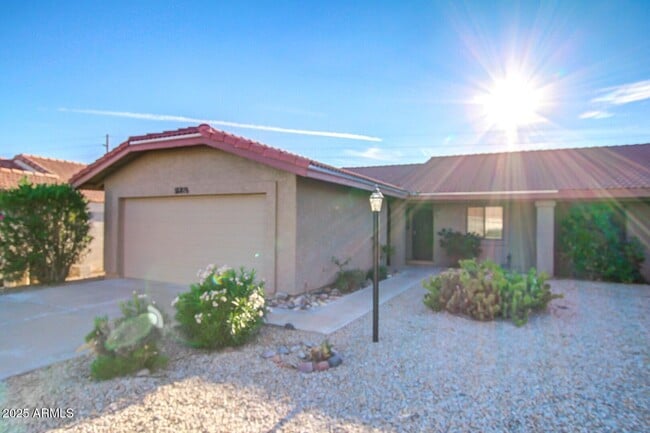 16815 E Alamosa Ave in Fountain Hills, AZ - Building Photo - Building Photo