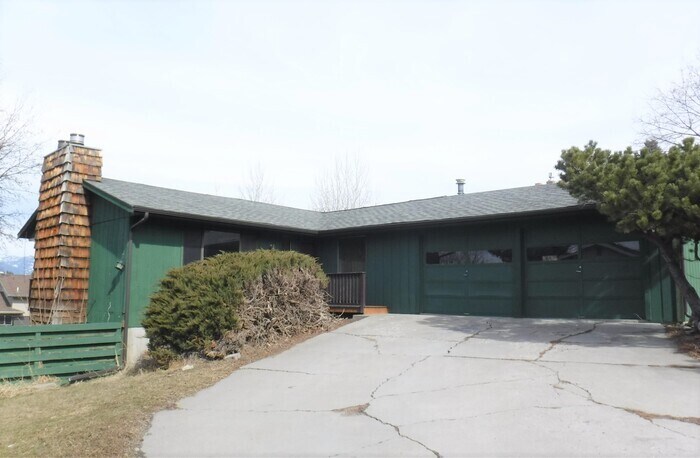 920 Parkview Way in Missoula, MT - Building Photo