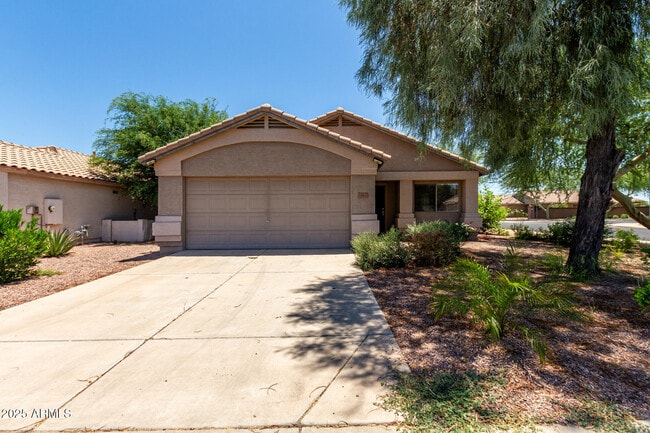 property at 13861 W Elm St