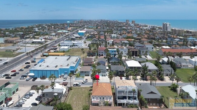 109a E Red Snapper St in South Padre Island, TX - Foto de edificio - Building Photo