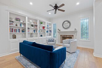 6636 Dogwood Creek Dr in Austin, TX - Building Photo - Building Photo