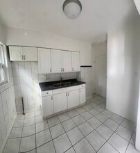 921 N Prairie Ave in Joliet, IL - Foto de edificio - Building Photo