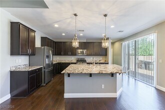 2369 Via Barranca in Henderson, NV - Building Photo - Building Photo