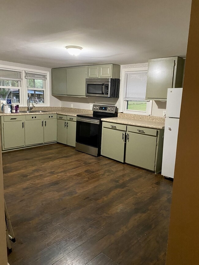 1313 W Oglethorpe Hwy in Hinesville, GA - Building Photo - Building Photo