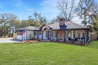 219 Satsuma Rd in Niceville, FL - Building Photo - Building Photo