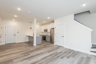 913 S 51st St in Philadelphia, PA - Building Photo - Building Photo