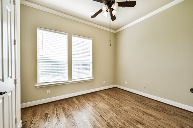 property at 1117 St Agnes St