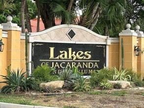 10741 Cleary Blvd in Plantation, FL - Building Photo - Building Photo