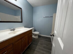 2820 Pakenham Dr in Chalmette, LA - Building Photo - Building Photo