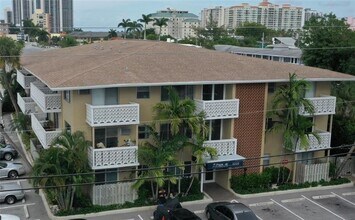 3220 Bayview Dr in Fort Lauderdale, FL - Building Photo - Building Photo