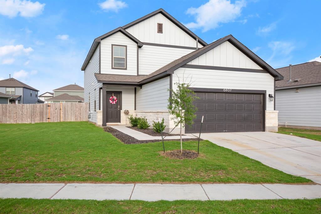 6807 Tiznow Ln in Buda, TX - Building Photo