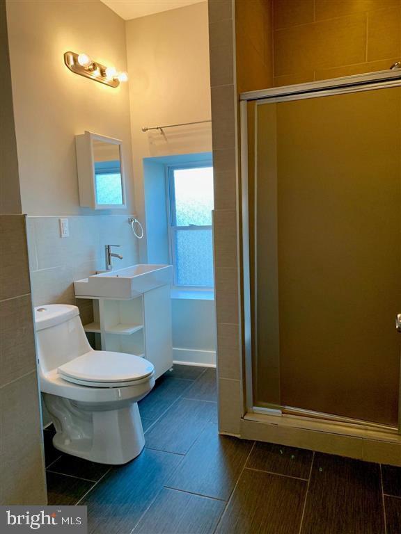 property at 723 Sansom St