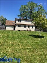 55 W 17th Ave in Oshkosh, WI - Building Photo - Building Photo