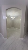 7118 Rhone Dr in Bakersfield, CA - Building Photo