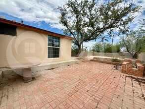 2760 N Palo Verde Ave in Tucson, AZ - Building Photo - Building Photo