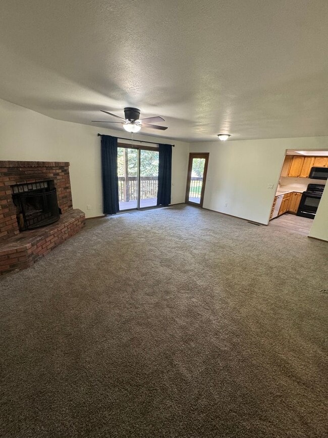 property at 2821 N Walnut Hills Dr
