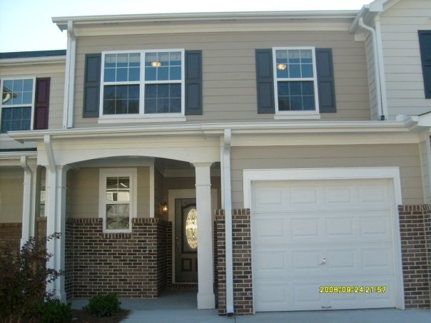 property at 1052 Crown Blvd