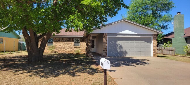 524 Merrill Dr in Clovis, NM - Building Photo - Building Photo