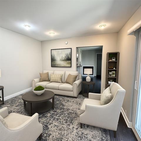 property at 4023 N Hall St