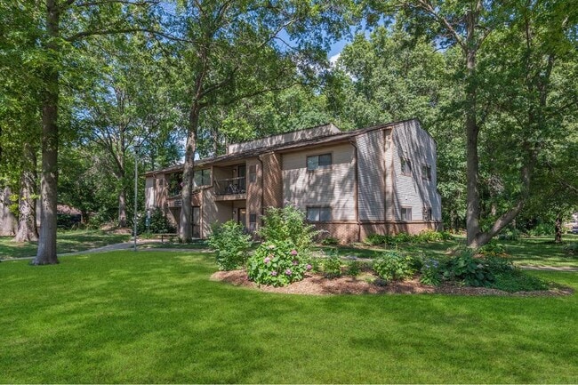 Pine Creek Apartments