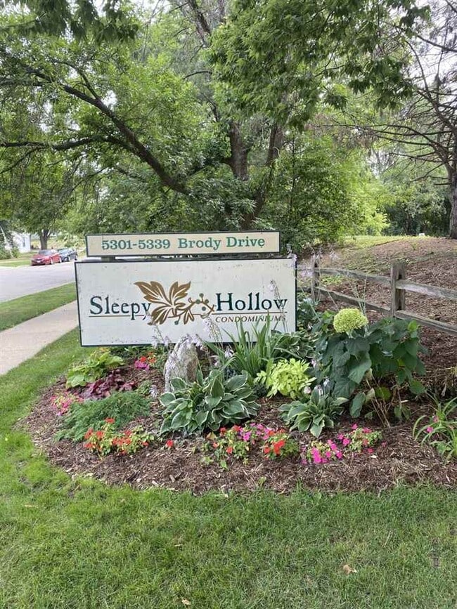5331 Brody Dr, Unit 204 in Madison, WI - Foto de edificio - Building Photo