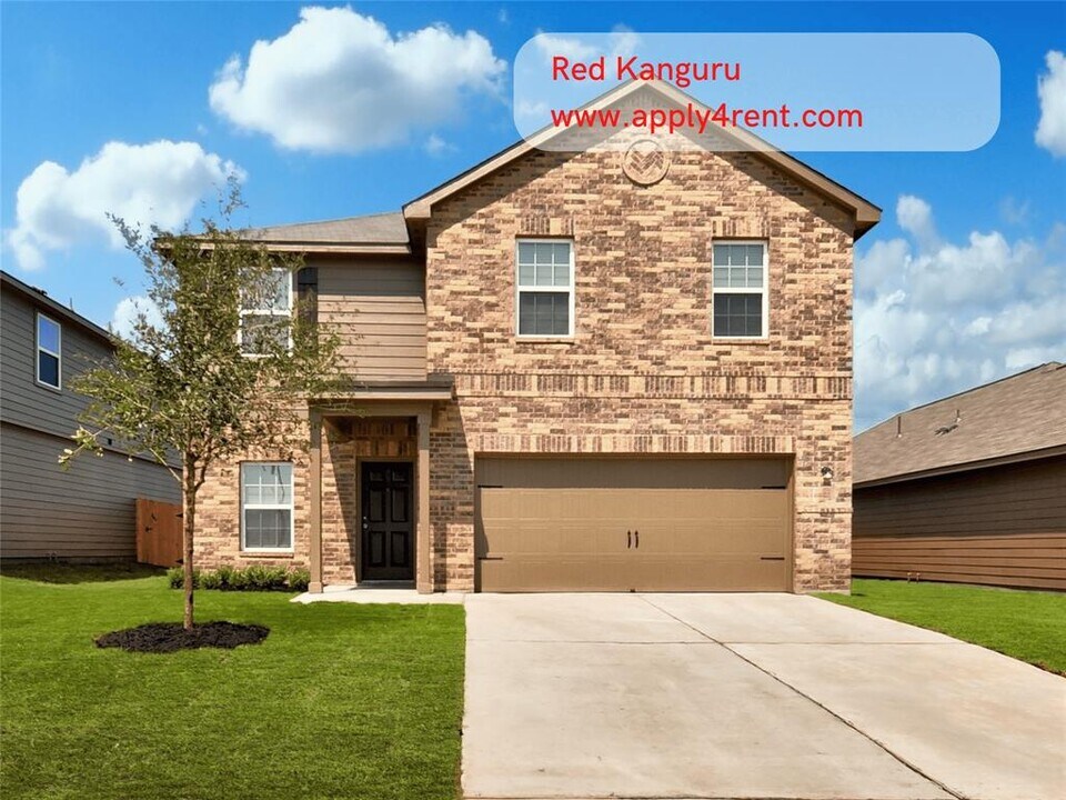 116 Maywood Ln in Jarrell, TX - Foto de edificio